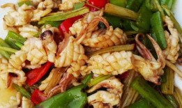 海鲜鱿鱼爆料视频,爆料视频带你探秘海洋美食制作全过程