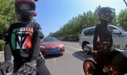 爆料骑车的小伙伴视频,捕捉城市街头动感瞬间