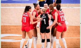 爆料深圳女排视频,激情四溢，展现顽强拼搏精神